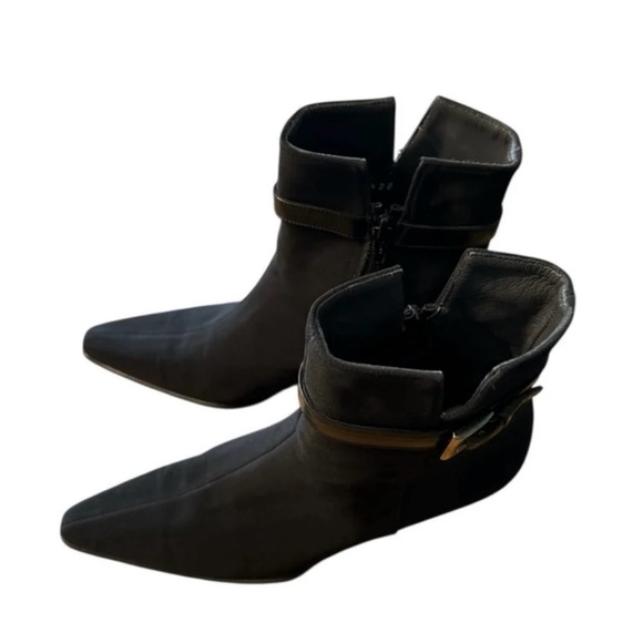 Stuart Weitzman Sync Gore-Tex Booties In Black Suede (Vintage) - Picture 4 of 9